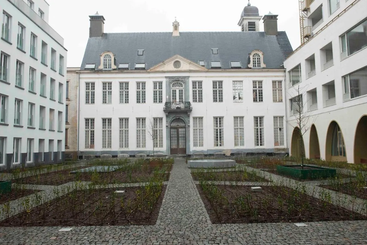 Cityantwerp Een Oase Van Rust Direct Achter De Meir Apartment