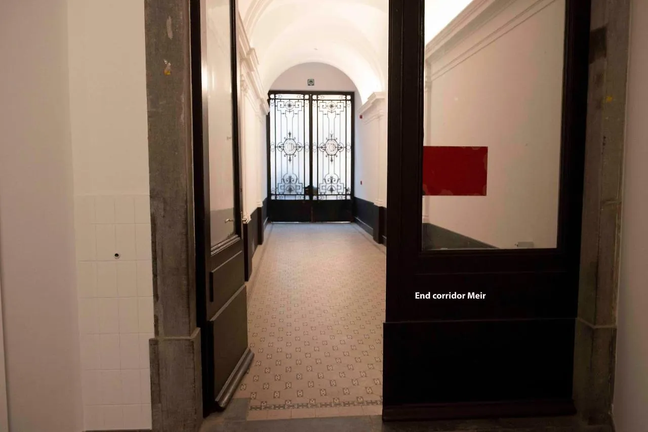 Cityantwerp Een Oase Van Rust Direct Achter De Meir Apartment