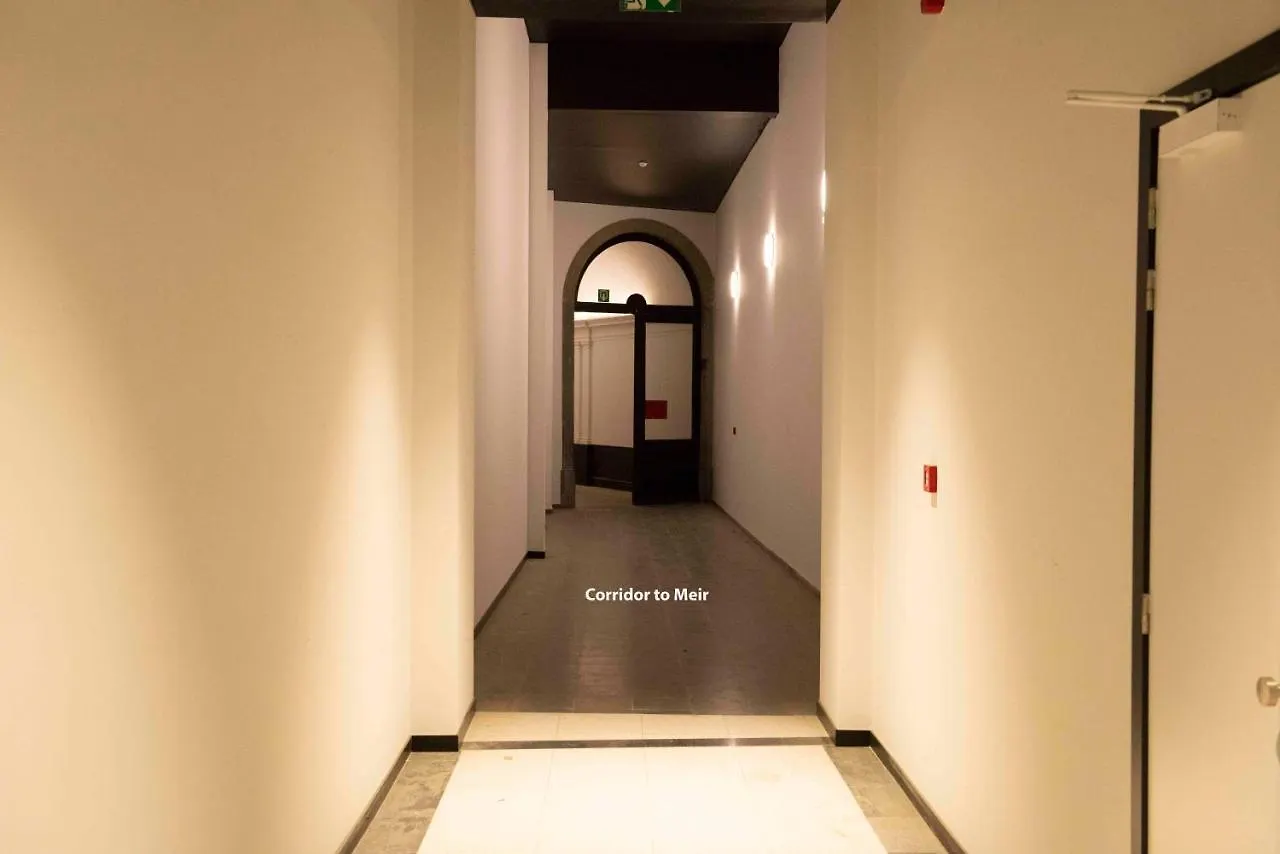 Cityantwerp Een Oase Van Rust Direct Achter De Meir Apartment